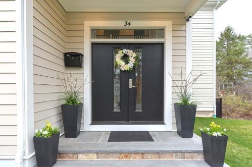 34 Border Rd, Needham, MA 02492-1808