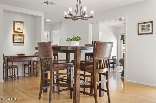 210 Butler Dr, Phoenix AZ 85051-4649 exterior