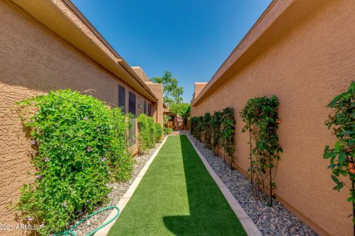 18620 44th Pl, Phoenix AZ 85050-6833 exterior