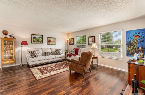 7400 Easter Ln, Englewood, CO 80112-1754