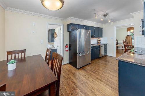 947 Locksley Ln, West Deptford NJ  08096-3121 exterior