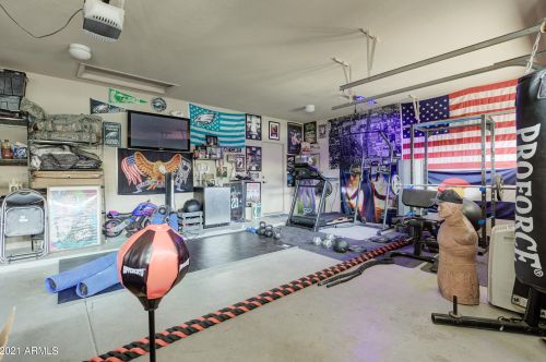 2702 Amberwood Dr, Phoenix AZ  85045-4208 exterior