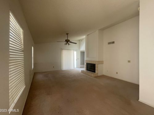 2915 Amber Ridge Way, Phoenix AZ  85048-7738 exterior