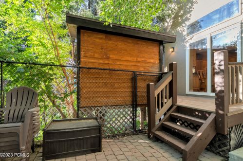 4365 Hidden Cv Rd, Park City UT 84098-4724 exterior