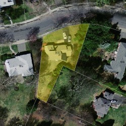 20 Marcellus Dr, Newton MA  02459-2935 aerial view