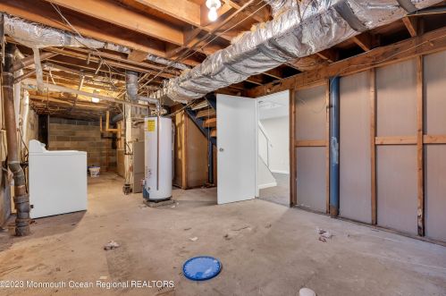 36 Drexel Dr, Jackson Twp NJ  08527-2328 exterior