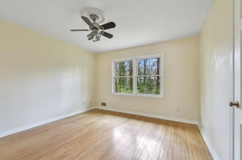 4934 Leeds Ct, Atlanta GA exterior