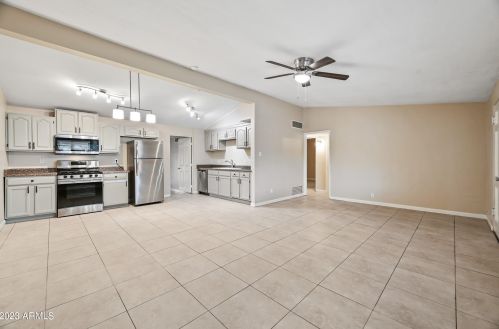 1735 Campbell Ave, Phoenix AZ  85015-3830 exterior