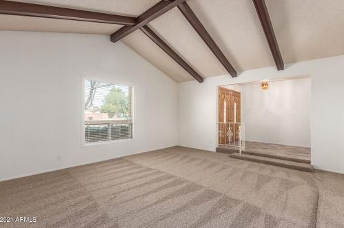 9801 37th Dr, Phoenix, AZ 85051-1107