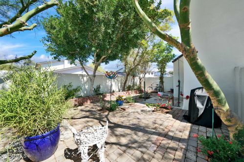 1110 Belmont Ave, Phoenix AZ 85051-6765 exterior