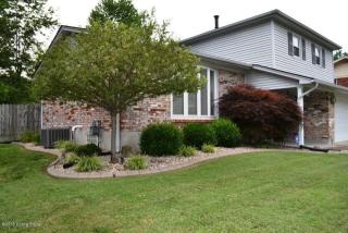 7906 Nottoway Cir, Louisville, KY 40214-3224