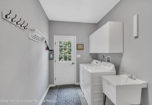 12 Swallow Tail Ct, Jackson Twp NJ 08527-2872 exterior