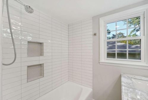 2022 Deren Way, Atlanta GA  30345-3710 exterior