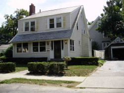 4 Fair Oaks Ave, Newton, MA 02460-1217