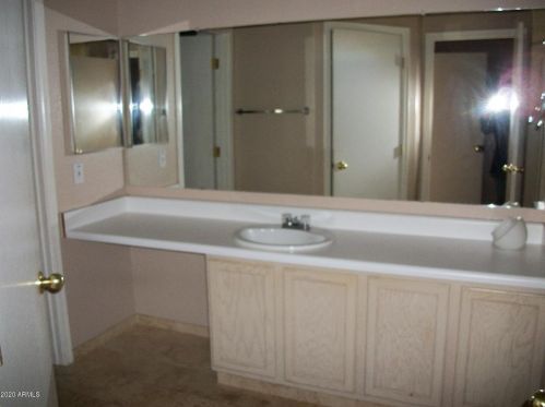 21817 40th Pl, Phoenix AZ  85050-7227 exterior