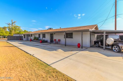 7332 17 Ave, Phoenix AZ 85085-6300 exterior