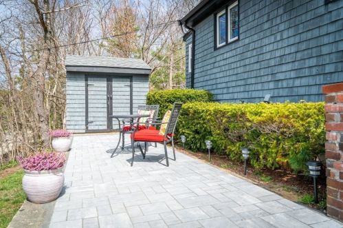 1088 Commercial St, Weymouth MA 02189-1632 exterior