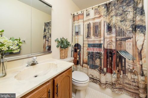 96 Lakebridge Dr, West Deptford NJ 08096-6717 exterior