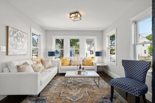 31 Philips St, Arlington, MA 02474-3223