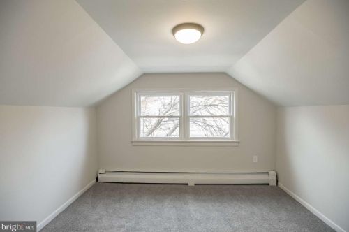 1635 Delaware St, West Deptford NJ 08066-1416 exterior