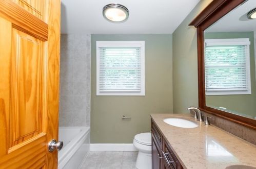 414 Broadway, Lynnfield MA 01940-2341 exterior