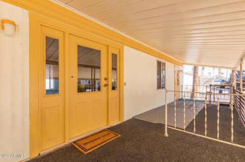 2050 Dunlap Ave, Phoenix AZ 85021-0695 exterior