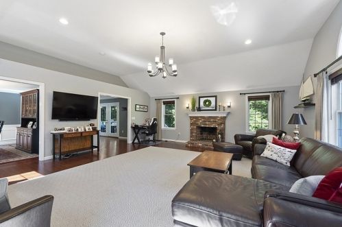 225 Sycamore Dr, Holden MA 01520-1152 exterior