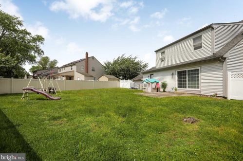 27 Rygate Ave, West Deptford NJ 08096-4218 exterior