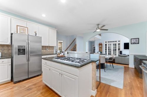 4639 Glenshire Pl, Atlanta GA  30338-5512 exterior