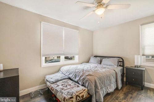 703 Washington Ave, West Deptford NJ 08096-1035 exterior