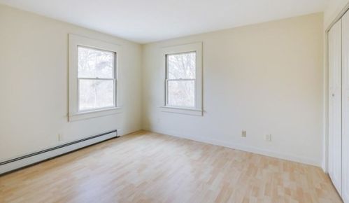 3 Bassett Wood Rd, Harwich MA 02645-2470 exterior