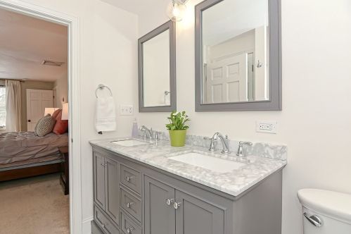 11 Robin Rd, Norfolk MA 02056-1731 exterior