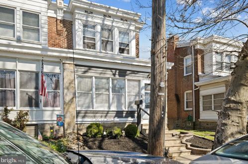 7034 Jackson St, Philadelphia, PA 19135-1808