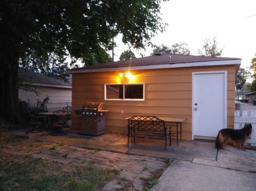 1610 Clinton Ave, Forest View IL 60402-1022 exterior