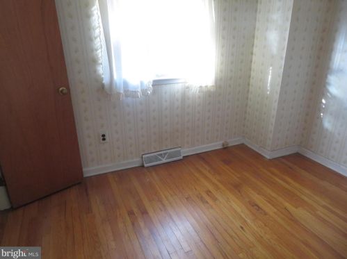 1201 Simpson Ave, West Deptford NJ 08063-1133 exterior