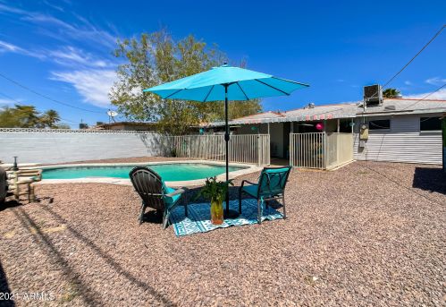 2725 Alice Ave, Phoenix AZ 85021-4112 exterior