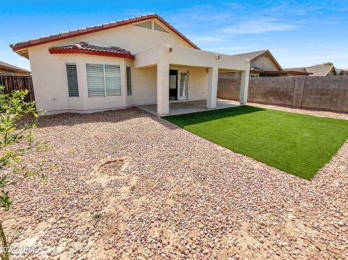 5730 27 Dr, Phoenix AZ 85045-4200 exterior