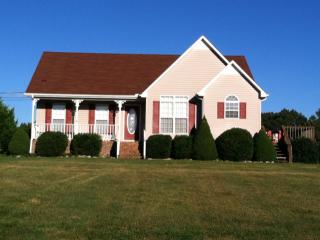 16 Ridgeline Dr, Fayetteville, TN 37334-8078