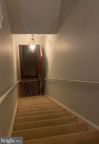 36 Crestmont Dr, West Deptford, NJ 08051-2158