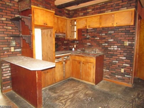 42 Smt Dr, Wantage NJ 07461-1239 exterior