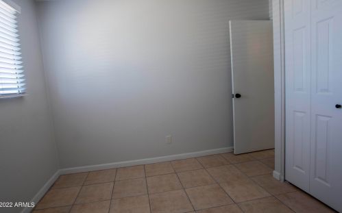 3117 65th Ave, Phoenix AZ 85033-5215 exterior