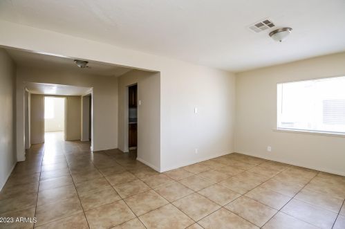 4610 21st St, Phoenix AZ  85040-2519 exterior