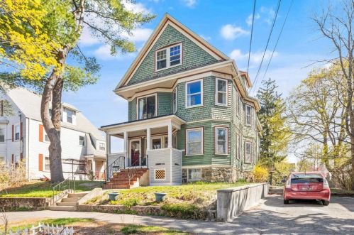 10 West St, Arlington, MA 02476-7136