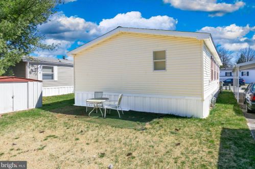 112 Cardinal Ave, West Deptford NJ  08051-1385 exterior