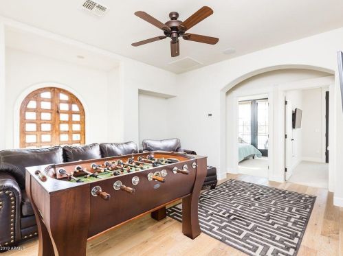 5123 43rd Pl, Phoenix AZ  85018-1633 exterior