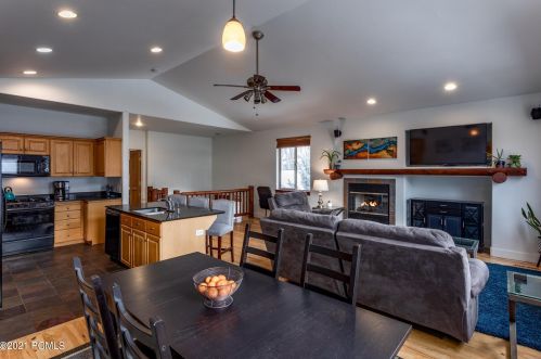 1110 Sta Loop Rd, Park City UT 84098-5425 exterior