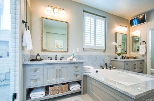 11 Oroville, Irvine CA 92602-0922 exterior