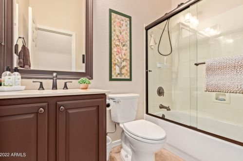 40425 Chase Oaks Way, Phoenix AZ 85086-1888 exterior