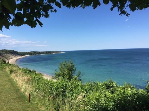 39 White Cliff Dr, Plymouth MA  02360-8009 exterior