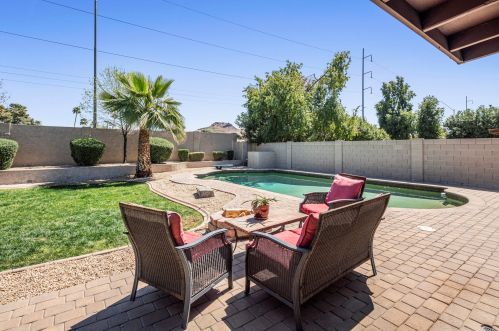 16017 6 Pl, Phoenix AZ 85024-1000 exterior